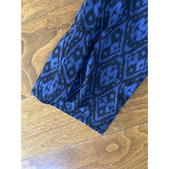 Chico's Women's Black & Navy Blue Aztac Print Pants Pull On Stretch Size 0.5 (6) - Picture 2 of 8